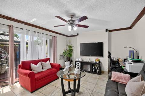1610 Forest Lakes Circle #B, West Palm Beach FL - photo 8 of 39