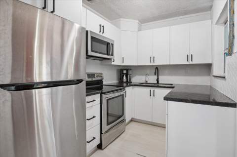 511 Carolina Avenue, Fort Lauderdale FL - photo 16 of 37