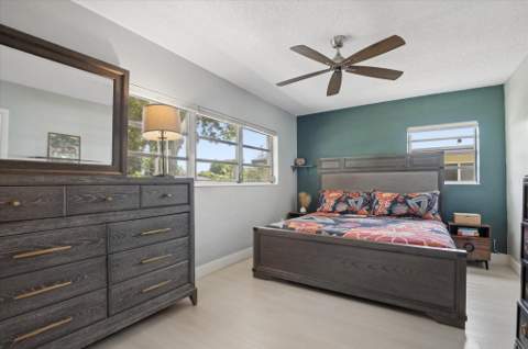511 Carolina Avenue, Fort Lauderdale FL - photo 17 of 37