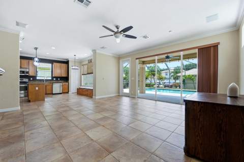 8113 Bautista Way, Palm Beach Gardens FL - photo 11 of 47