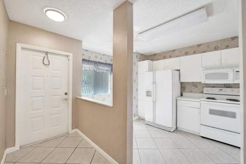 9580 Weldon Circle #K109, Tamarac FL - photo 13 of 57
