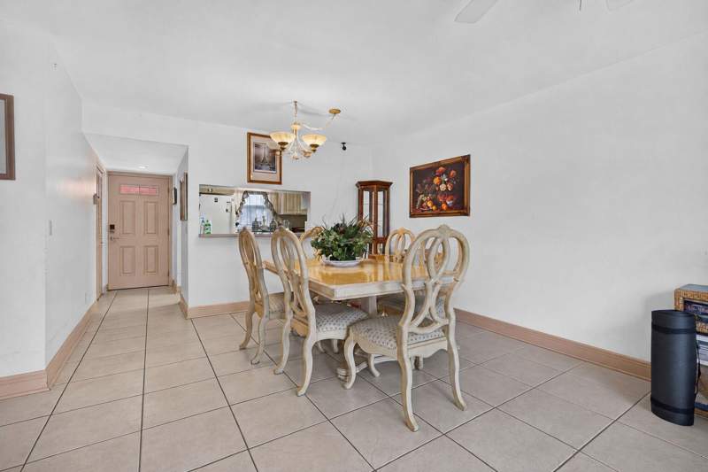 2 bedroom Condominium at 12022 W Greenway Drive #201, Greenway Village South Condo 2, Royal Palm Beach — photo 3