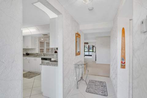 5585 Munsel Lane #102, Boynton Beach FL - photo 9 of 61