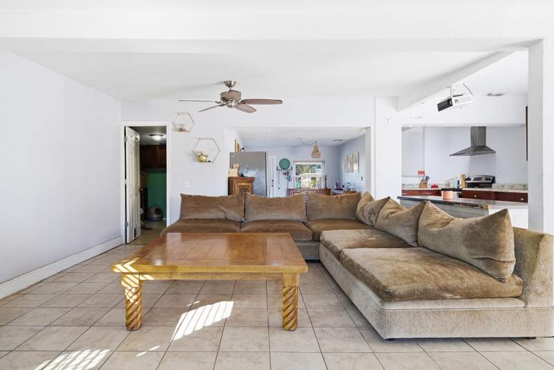 4 bedroom Single Family Residence at 333 Mid Pines Road, Palm Springs Village 2, Palm Springs — photo 4