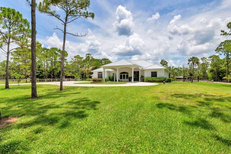 5 bedroom Single Family Residence at 14819 Broken Arrow Place, Caloosa, Palm Beach Gardens — photo 3