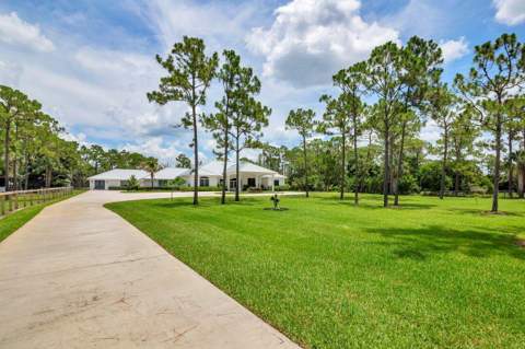 14819 Broken Arrow Place, Palm Beach Gardens FL - photo 9 of 119