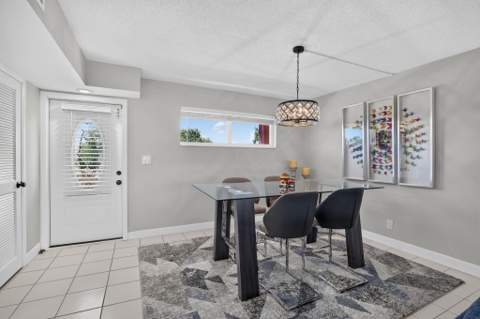 9923 S Hollybrook Lake Drive #305, Pembroke Pines FL - photo 9 of 37