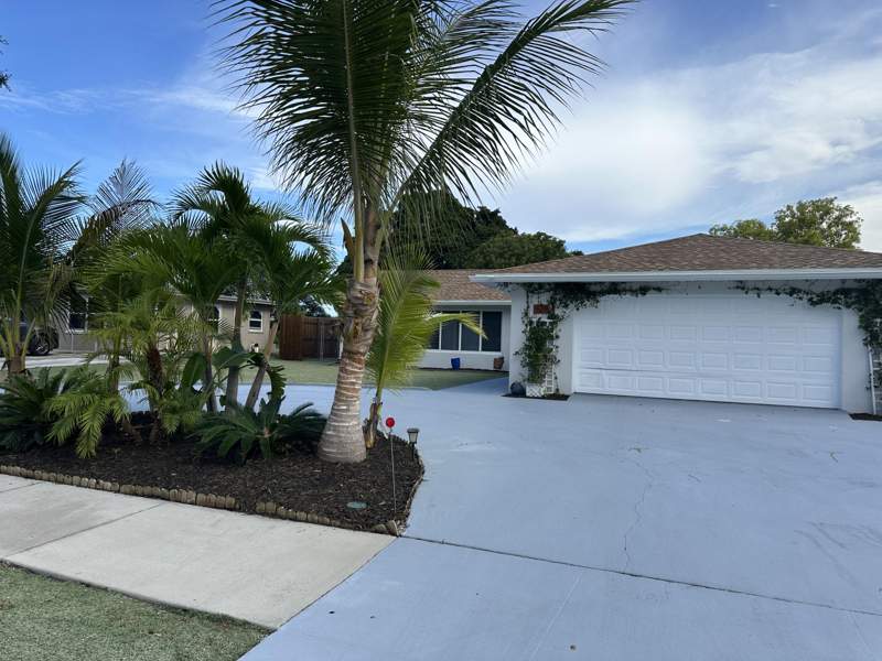 5 bedroom Single Family Residence at 528 Date Palm Drive, Kelsey City, Lake Park — photo 2