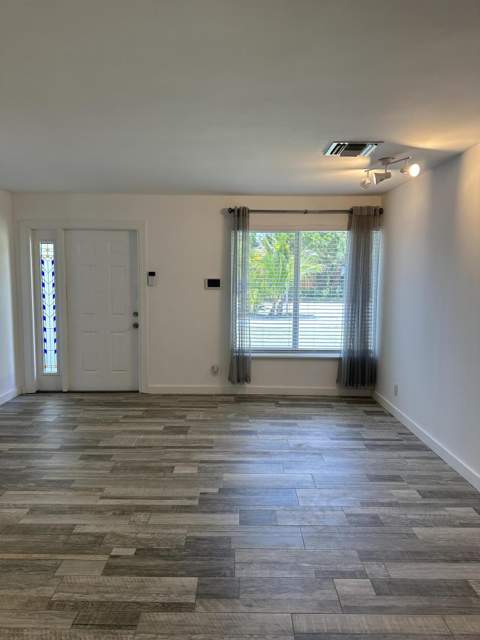 528 Date Palm Drive, Lake Park FL - photo 10 of 70