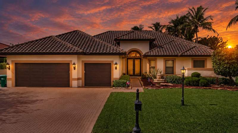 5 bedroom Single Family Residence at 10120 NW 59th Court, Landings Of Parkland, Parkland — photo 3