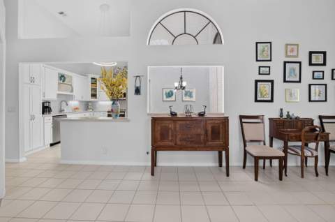 10984 Stafford Circle, Boynton Beach FL - photo 6 of 59