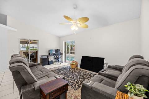 2711 SE Fall Street, Port St. Lucie FL - photo 10 of 40