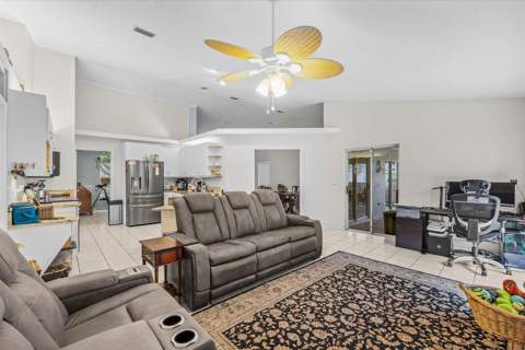 2711 SE Fall Street, Port St. Lucie FL - photo 11 of 40