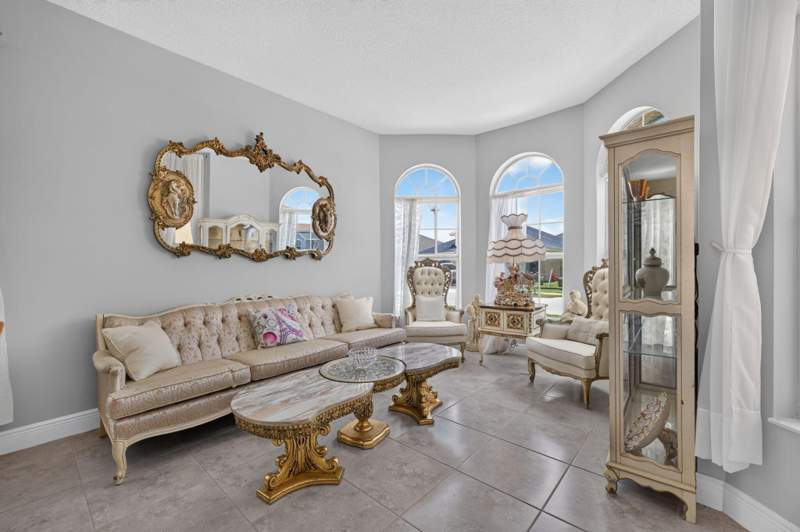 4 bedroom Single Family Residence at 9760 Palm Breezes Drive, Morningside Palm Breezes Club Phase 2A, Fort Pierce — photo 5