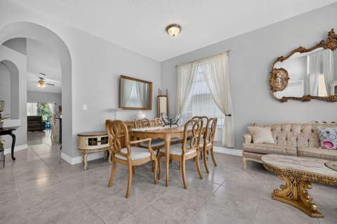 9760 Palm Breezes Drive, Fort Pierce FL - photo 9 of 57