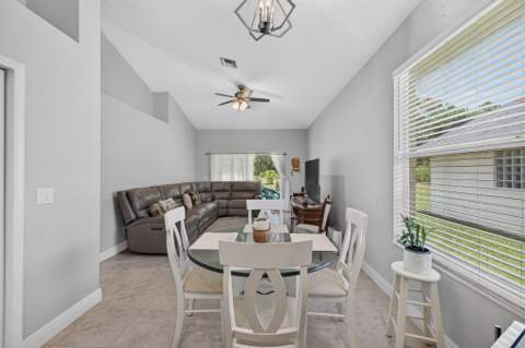 9760 Palm Breezes Drive, Fort Pierce FL - photo 14 of 57