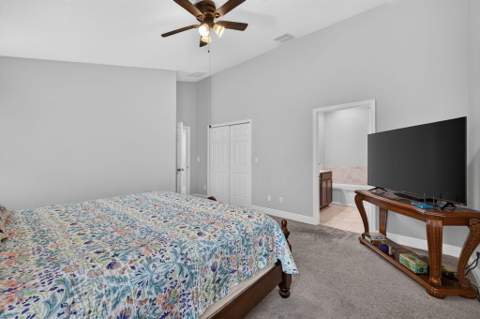 9760 Palm Breezes Drive, Fort Pierce FL - photo 21 of 57
