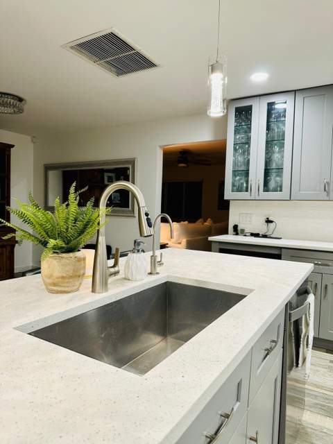 528 Date Palm Drive, Lake Park FL - photo 20 of 70