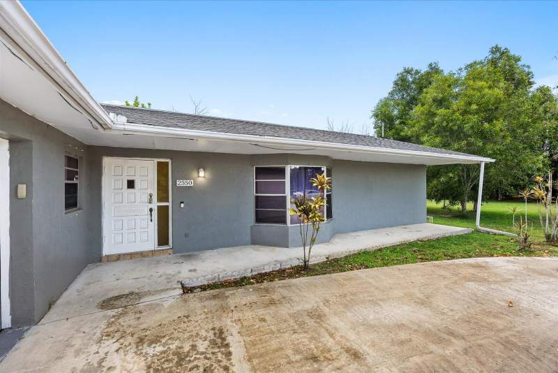 3 bedroom Single Family Residence at 2550 SE Hemsing Street, Port St Lucie Section 18 — photo 4