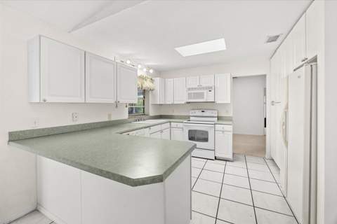2550 SE Hemsing Street, FL - photo 14 of 45