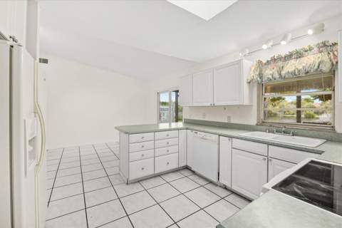 2550 SE Hemsing Street, FL - photo 15 of 45