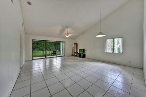 100 Sunshine Boulevard, Royal Palm Beach FL - photo 16 of 34