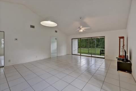 100 Sunshine Boulevard, Royal Palm Beach FL - photo 17 of 34