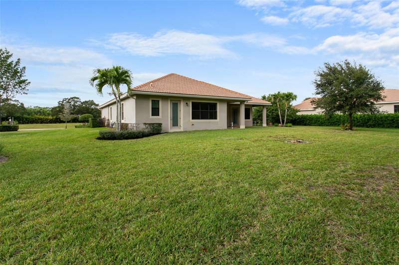 4 bedroom Single Family Residence at 3477 SW Westover Court, Canopy Creek, Palm City — photo 2