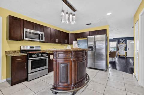 5639 Ithaca Circle, Lake Worth FL - photo 17 of 32