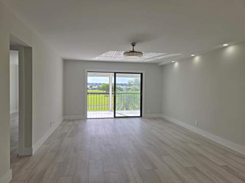 14426 Amberly Lane #203, Delray Beach FL - photo 8 of 27