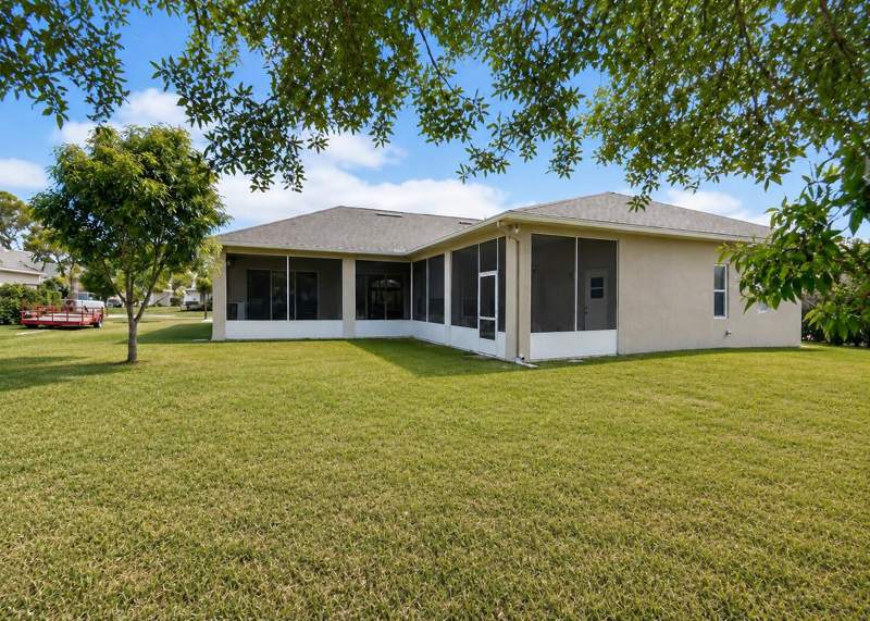 4 bedroom Single Family Residence at 2811 Serenity Circle, Palm Lakes Gardens, Fort Pierce — photo 4