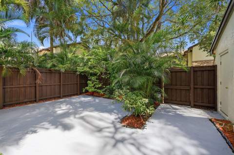 3349 Cocoplum Circle #33129, Coconut Creek FL - photo 23 of 44