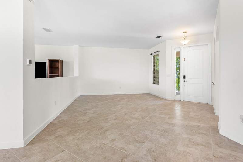 5 bedroom Single Family Residence at 5428 Sandbirch Way, Silverwood Estates, Lake Worth — photo 5