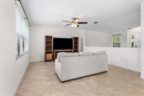 5428 Sandbirch Way, Lake Worth FL - photo 8 of 40