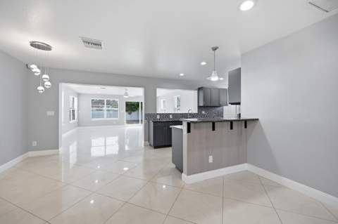 434 Australian Circle, Lake Park FL - photo 7 of 29