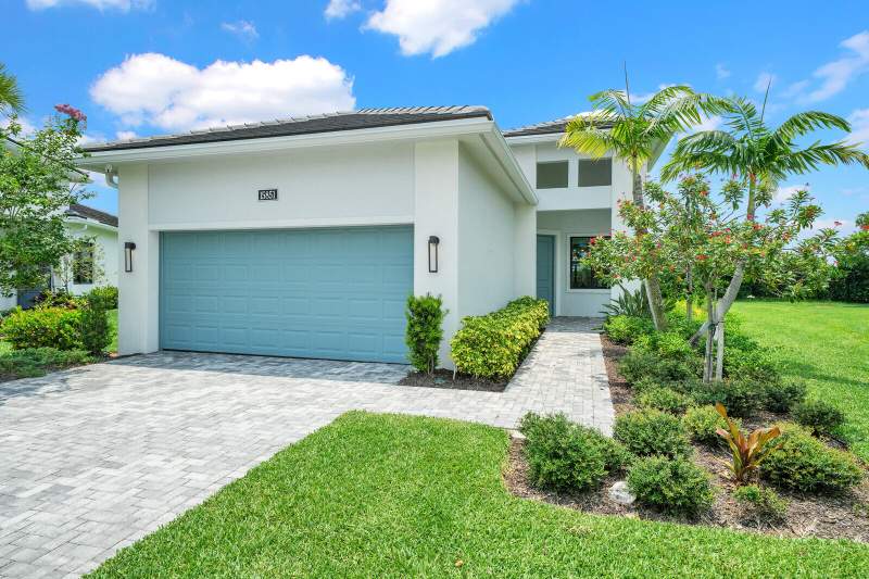 2 bedroom Single Family Residence at 15851 Alys Terrace, Cresswind Palm Beach Phase 3, Westlake — photo 2