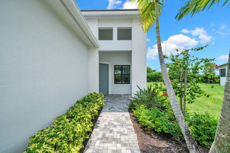 2 bedroom Single Family Residence at 15851 Alys Terrace, Cresswind Palm Beach Phase 3, Westlake — photo 4