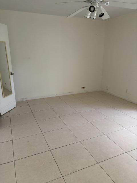 381 Mansfield J, Boca Raton FL - photo 9 of 12
