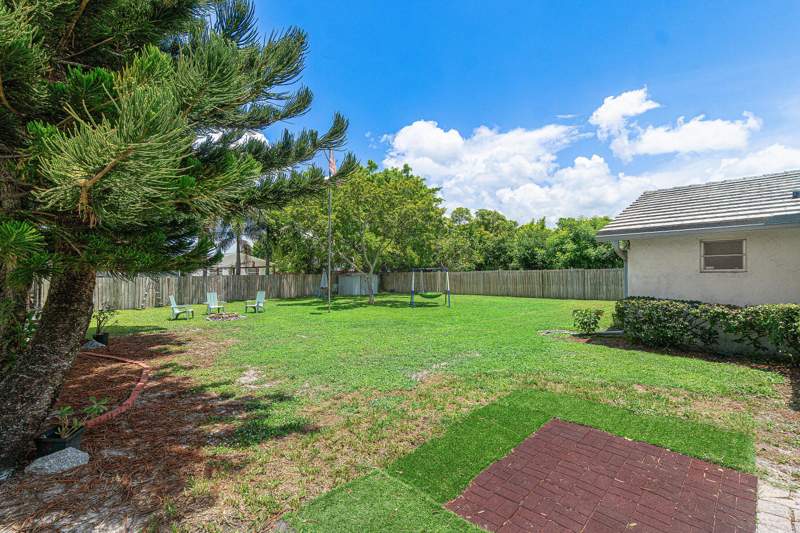 4 bedroom Single Family Residence at 348 Sandpiper Avenue, Willows The Second Add, Royal Palm Beach — photo 3