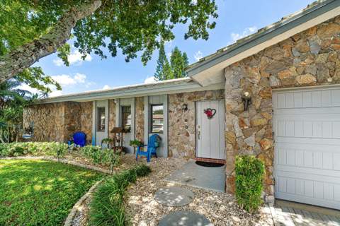 348 Sandpiper Avenue, Royal Palm Beach FL - photo 10 of 41