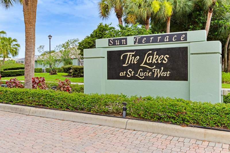 2 bedroom Villa at 1220 NW Sun Terrace Circle #C, The Lakes At St Lucie West, Port St. Lucie — photo 2
