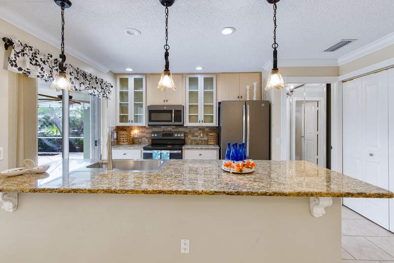 2 bedroom Villa at 1220 NW Sun Terrace Circle #C, The Lakes At St Lucie West, Port St. Lucie — photo 3
