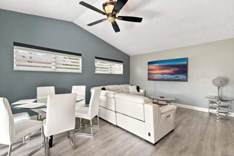 450 SE Thornhill Drive, Port St. Lucie FL - photo 12 of 40