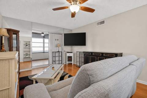 300 NE 26th Avenue #408, Boynton Beach FL - photo 15 of 34