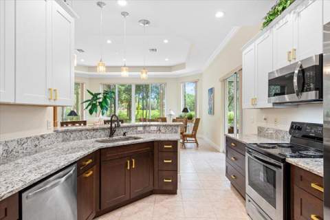 9301 Briarcliff Trace, Port St. Lucie FL - photo 18 of 50