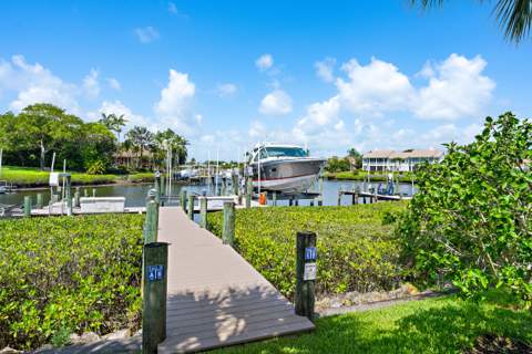 301 Captains Way, Jupiter FL - photo 15 of 46