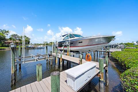 301 Captains Way, Jupiter FL - photo 16 of 46