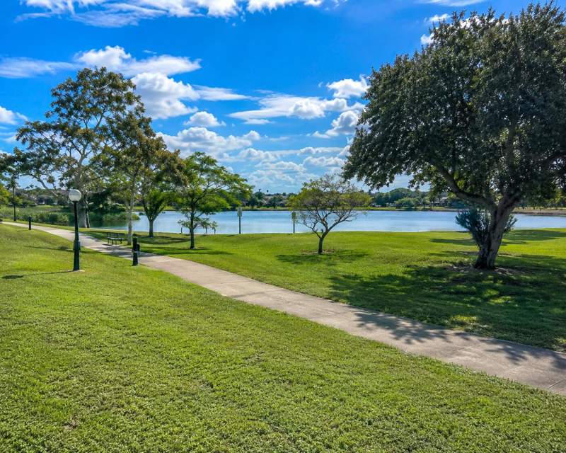 2 bedroom Condominium at 2828 Casita Way #205, Lago Del Rey Condo, Delray Beach — photo 3