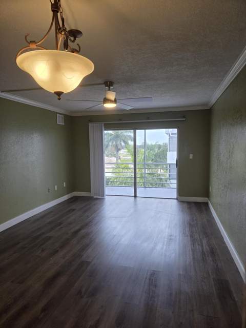 2998 Sunrise Lakes Drive #411, Sunrise FL - photo 7 of 29
