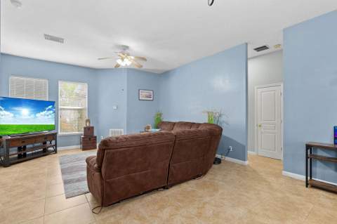 10518 SW Westlawn Boulevard, Port St. Lucie FL - photo 7 of 27